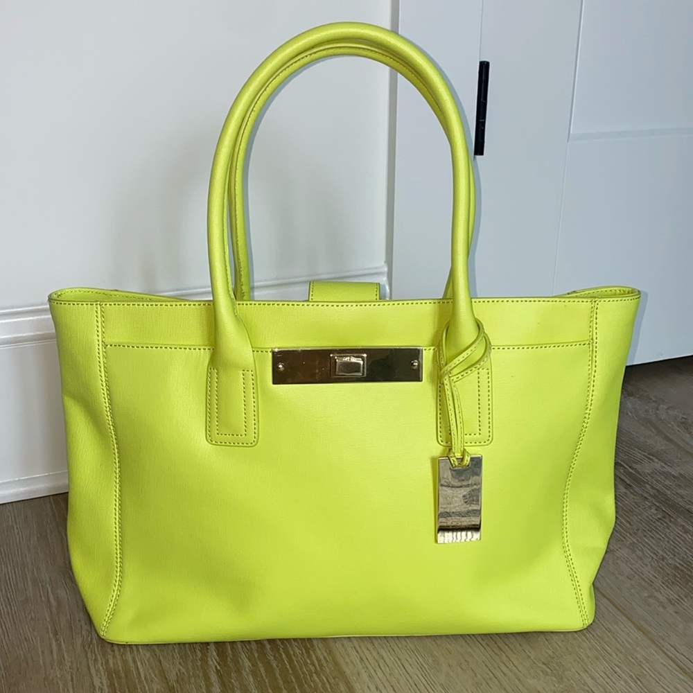 NWOT Vince Camuto Tote